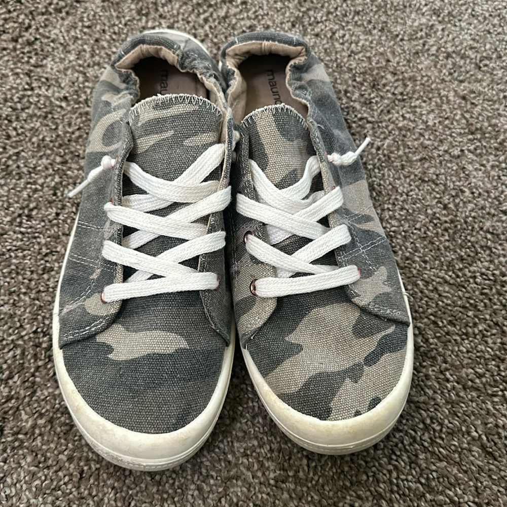 Maurice’s women’s camouflage casual shoes